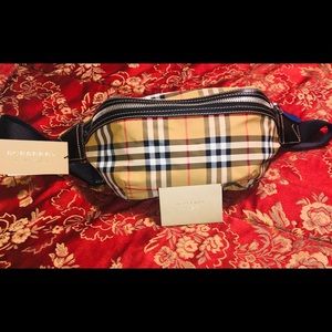 Burberry Medium Vintage Check Bum Bag